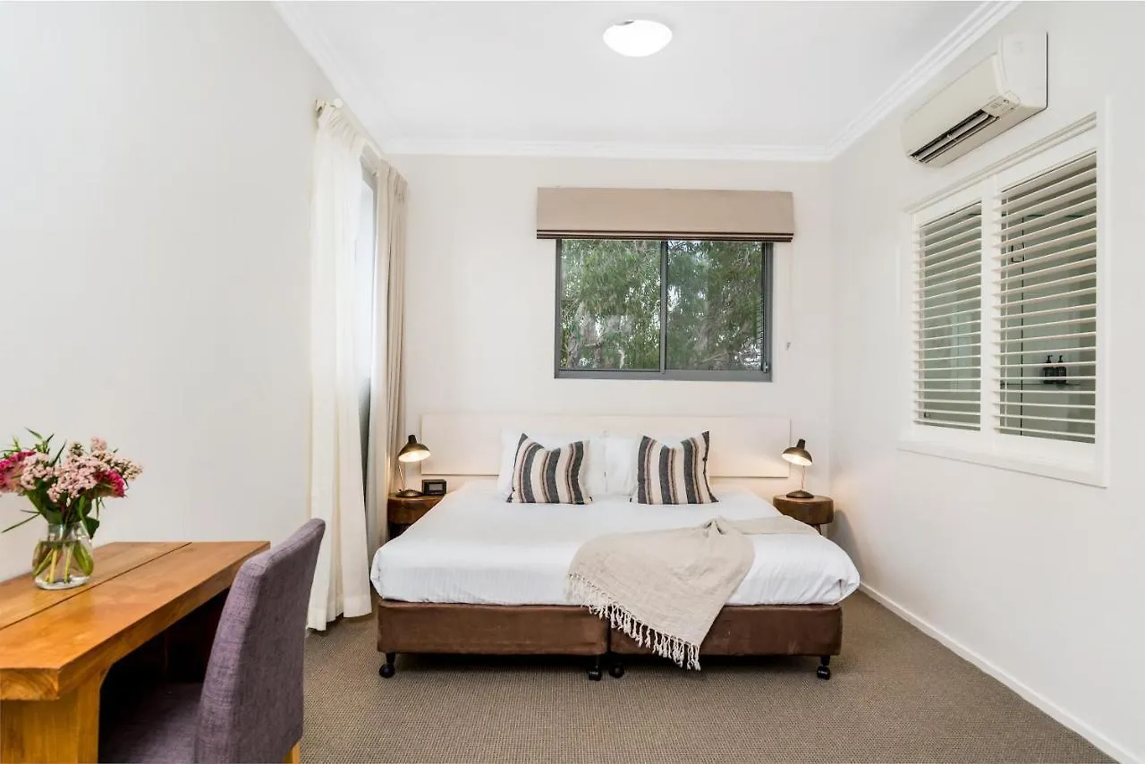 **** Aparthotel Byron Bay Hotel And Apartments Australia