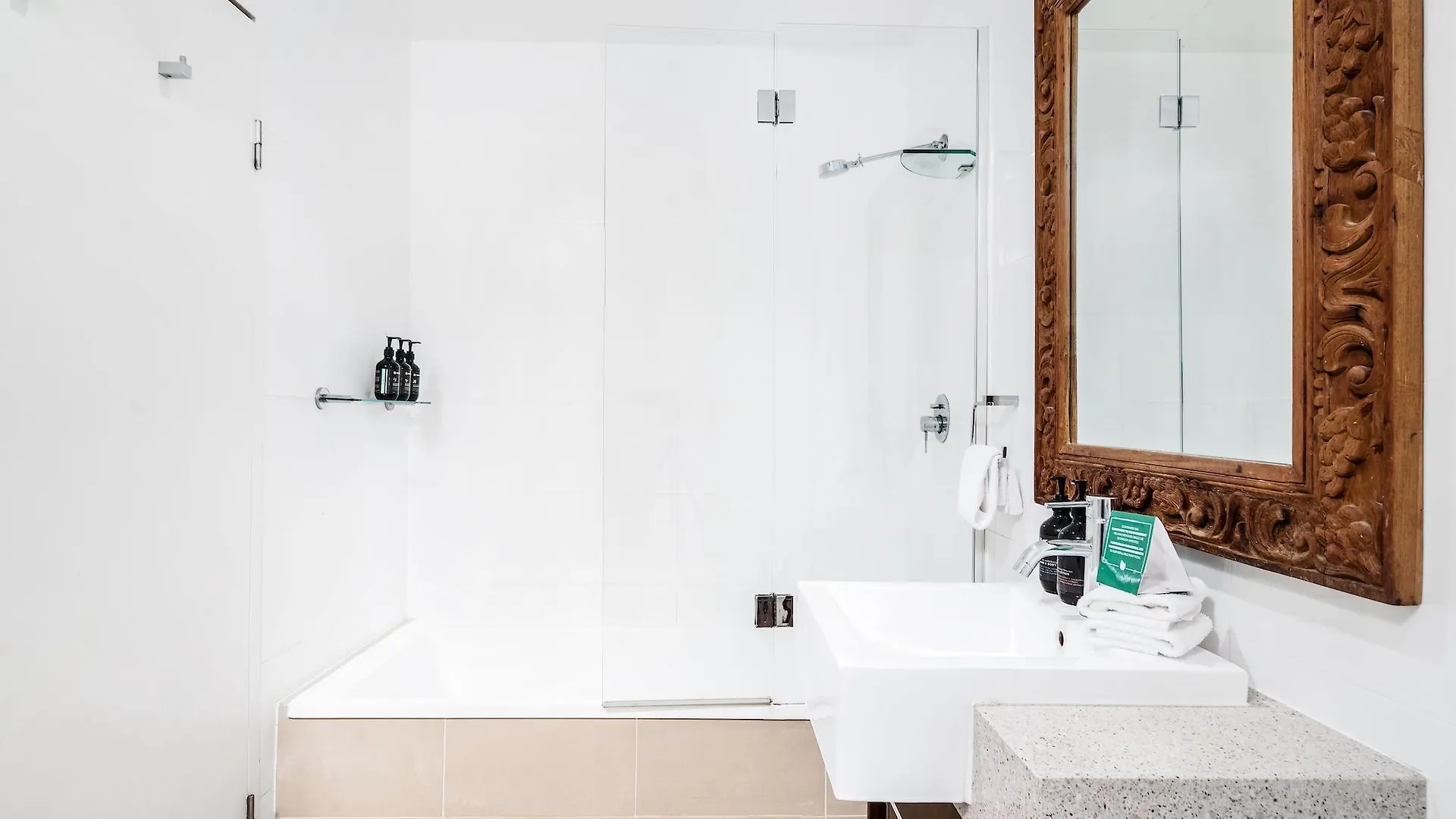 Byron Bay Hotel And Apartments Aparthotel